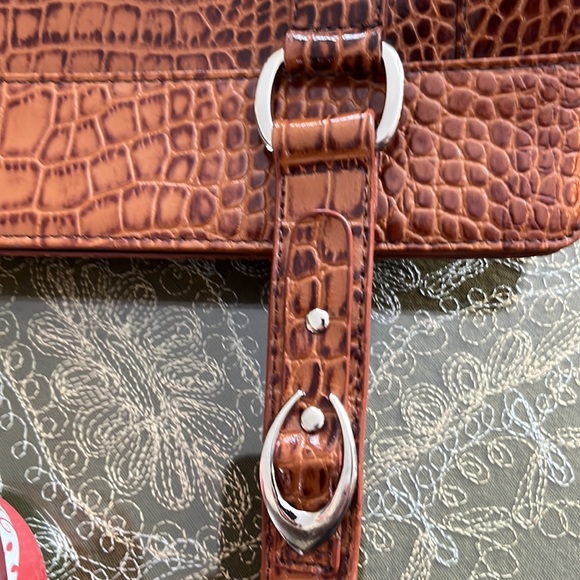 Charlie Lapson embossed handbag, excellent condition - Picture 14 of 15
